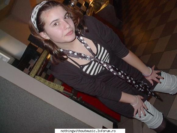 XSymoX - U ai mers l sch :)) Yo am dormit pana knd ati - Pic's